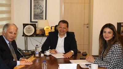 ”جي في للاستثمار” توقع اتفاقية شراكة مع ”الشرق الأدنى للخدمات والتنمية المستدامة” لتقديم خدمات الجودة في مدينة ”طربول”