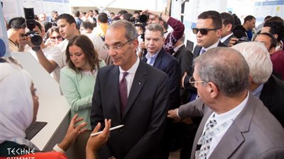 وزير الاتصالات يفتتح قمة تكني القاهرة لريادة الأعمال بالمتحف القومي للحضارة