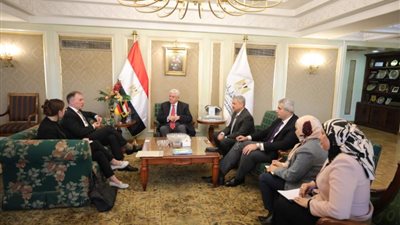 وزير التعليم العالي يلتقي مفوض السياسات العلمية بوزارة الخارجية الألمانية لبحث التعاون المشترك بين البلدين