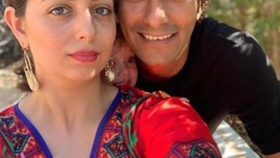 ”سيلفي” هبة مجدي وزوجها يخطف أنظار الجمهور