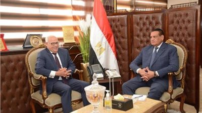 وزير التنمية المحلية يُتابع المشروعات التنموية والخدمية في بورسعيد