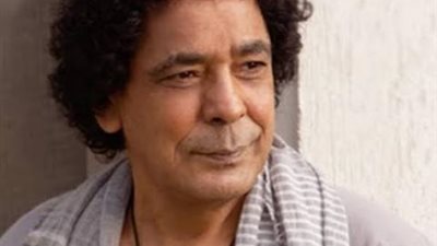 تفاصيل أول فيديو كليب في حياة الكينج محمد منير