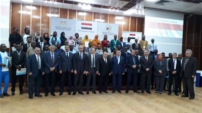 «الكهرباء» تحتفل بتخريج 46 متدرب إفريقي ضمن المنح التدريبية