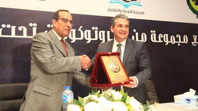 بالصور..”أسمنت سيناء” توقع 3 بروتوكولات تعاون مع محافظة شمال سيناء ضمن أنشطة المسؤولية المجتمعية للشركة