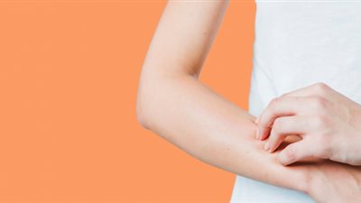 ماذا تعرفين عن أسباب جفاف الجلد وطرقة الوقاية منه؟.. إليك الإجابة