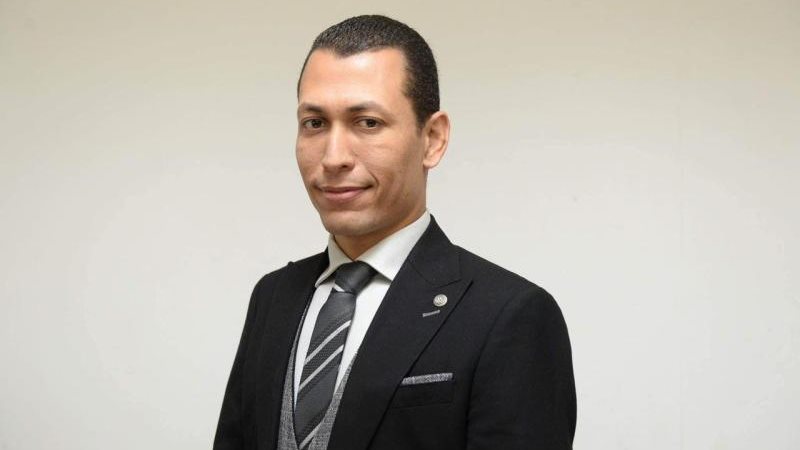 الكاتب الصحفي محمد