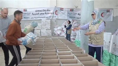 الهلال الأحمر الإماراتي ومؤسسة أولاد عبيد الخيرية توزعان 6 آلاف كرتونة على الأيتام