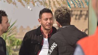 مصطفى شعبان يثير موجة حزن على السوشيال ميديا بمشهد وفاة ”زهيرة” في بابا المجال