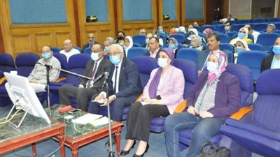 «التعليم» تناقش الاستعدادات النهائية للعام الدراسي الجديد