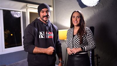 حلقة ضرب نار.. أحمد العوضي ضيف فاطمة مصطفى في «الراديو بيضحك» على 9090