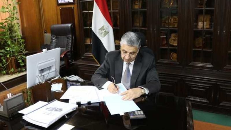 وزير الكهرباء