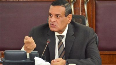 وزير التنمية المحلية يُهنئ رئيس الوزراء بـ ذكرى انتصار العاشر من رمضان