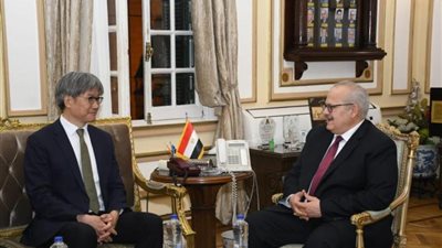 الخشت يبحث تعزيز سبل التعاون الأكاديمي بين جامعتي القاهرة وبكين