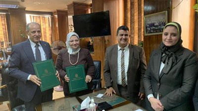 «نقل الكهرباء» توقع عقد بقيمة 121 مليون جنيه لتوسيع محطة محولات العلمين