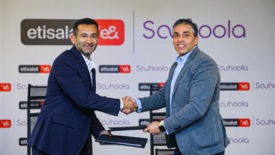 اتصالات مصر من e& توقع بروتوكول تعاون مع شركة ”سهولة” لإتاحة خدمات تقسيط المشتريات