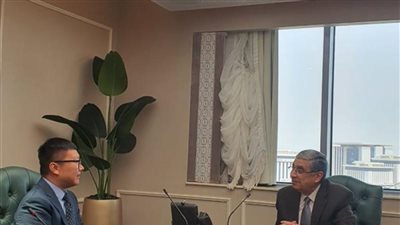 وزير الكهرباء يبحث مع رئيس شركة CTGI الصينية فرص الاستثمار بمصر