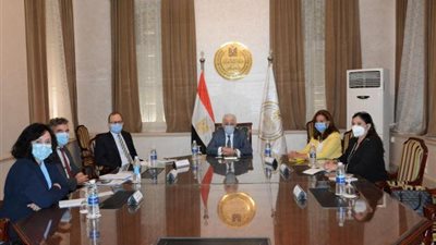 ”شوقي” يلتقي مدير منظمة اليونيسف في الشرق الأوسط لبحث ملفات التعاون المشتركة