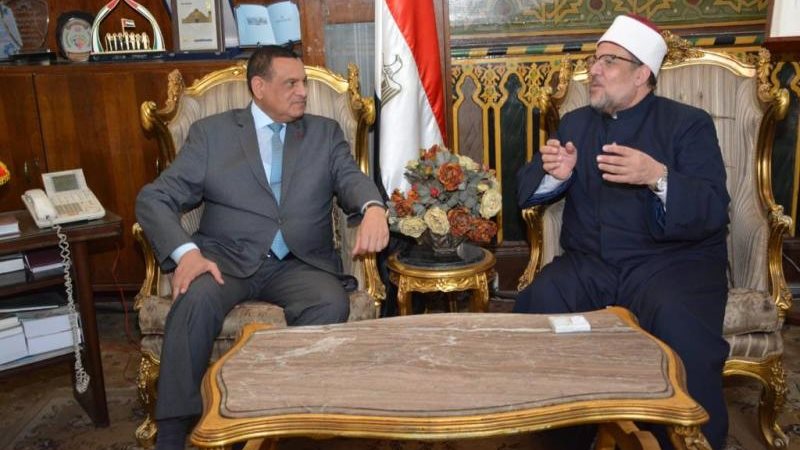 وزيرا التنمية المحلية