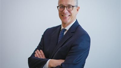 مشروع أكوا باور للطاقة الشمسية في كوم أمبو يحصل على حزمة تمويل بقيمة 123 مليون دولار