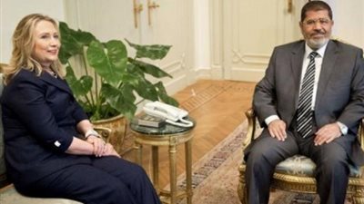 بريد هيلاري كلينتون يكشف المؤامرة الكبري التي أجلست محمد  مرسي علي عرش مصر