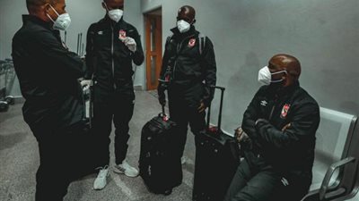 موسيماني يجتمع مع «ماتالابا» و«سليمان» استعدادًا لمواجهة الوداد