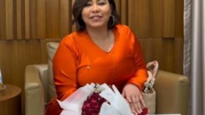 شيرين عبد الوهاب تصل السعودية رفقة حسام حبيب استعدادا لحفل ”روائع الموجي”