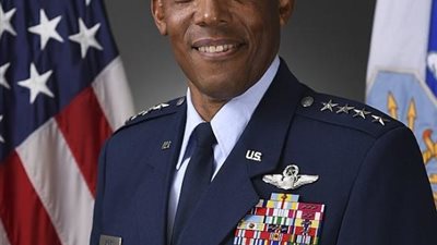 تشارلز براون.. 10 معلومات عن الرئيس الجديد لهيئة الأركان الأمريكية المشتركة
