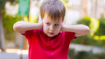 كيف تعرف أن طفلك يعاني من التوحد