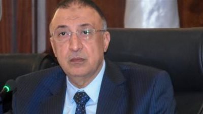 محافظ الإسكندرية يكشف حقيقة وجود خسائر بشرية في الهبوط الأرضي بالعصافرة