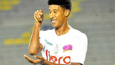 حميد أحداد يشكر جماهير الرجاء المغربي بعد إنتهاء إعارته مع الفريق