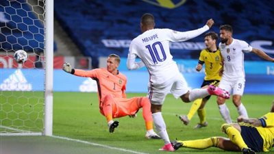 تقارير: رونالدو إلي باريس سان جيرمان.. ومبابي إلي يوفنتوس