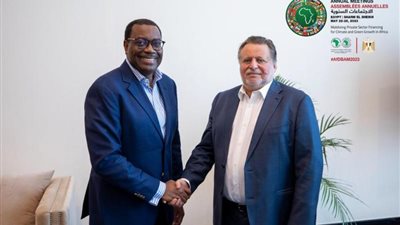 محافظ البنك المركزي المصري ورئيس مجموعة بنك التنمية الأفريقي يتفقدان التجهيزات النهائية للاجتماعات السنوية للمجموعة في شرم الشيخ