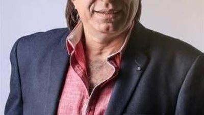 منصور أمين لـ ”الموجز”: هبة رجل الغراب نقطة تحول في تاريخي الفني وهذه حكايتي مع الزعيم عادل إمام