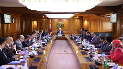 وزير التعليم العالي يرأس اجتماع صندوق تحسين أحوال العاملين بالجامعات الحكومية