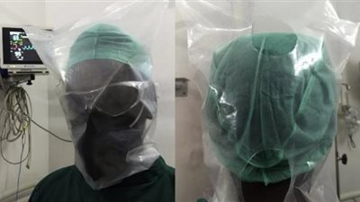 آخر تقاليع كورونا.. استبدال قناع الوجه بأكياس بلاستيكية في هذا البلد