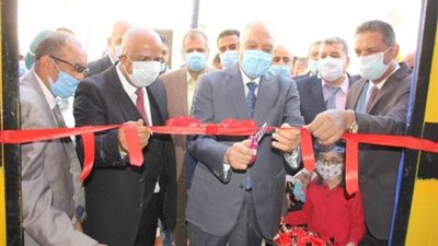 شاهد.. مفاجأة محافظ الجيزة للطلبة والأهالي في أول أيام العام الدراسي الجديد