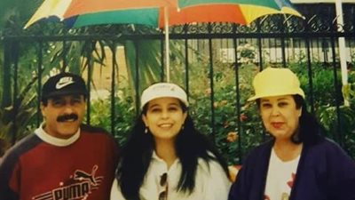 الأيام الحلوة.. ابنة رجاء الجداوي تستعيد ذكرياتها مع والدها ووالدتها بصورة نادرة