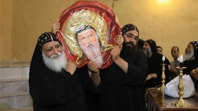 عرف بحبه الشديد للعبادة ..تعرض للموت 6 مرات .. ارتبط بصداقة روحية مع الأنبا بيشوي .. عندما أراد البابا الفصل بينهم حدثت واقعة غريبة.. تعرف علي قصة القديس بولا الطموهي