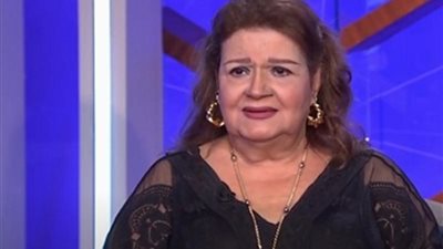 ميمي جمال تشيد باداء نادين نسيب نجيم: بتمثل من قلبها