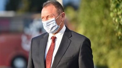 الخطيب يهنئ لاعبي الأهلي وجهازهم الفني.. ويشيد بالأداء المتميز للفريق