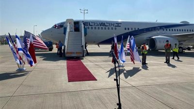 إنطلاق طائرة الوفد الأمريكي الإسرائيلي من تل أبيب في اتجاه المنامة