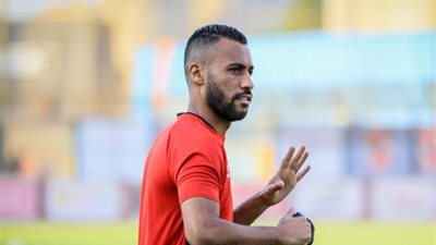 حسام عاشور يهنأ الأهلي بفوزه على الوداد المغربي