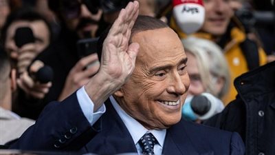 وفاة رئيس الوزراء الإيطالي الأسبق سيلفيو برلسكوني