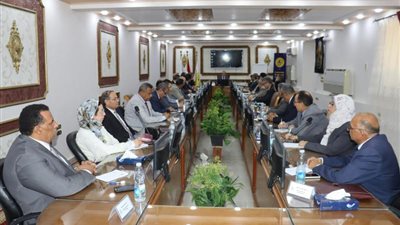 معهد إعداد القادة : انطلاق محاضرة حول الجوانب القانونية للجامعات تستهدف المرشحين لمنصب رئيس جامعة