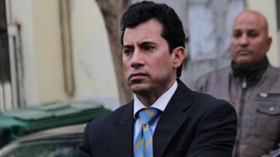 وزير الرياضة يهنيء الزمالك بالفوز على الرجاء المغربي في دوري أبطال إفريقيا