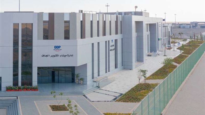 ميناء أكتوبر الجاف