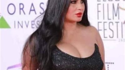 طليقة احمد الفيشاوي تثير الجدل بإطلالة جريئة