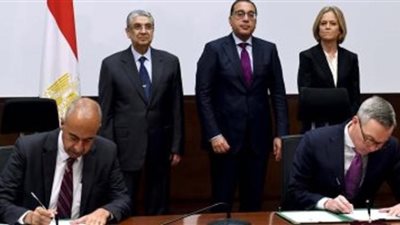 اتفاقية بين الطاقة المتجددة و«سكاتك» النرويجية لتخصيص أرض لإقامة محطة طاقة رياح بسوهاج