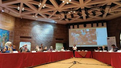 شاهد .. كيف ناقشت الهيئة الإنجيلية تحسين أوضاع النساء العاملات؟