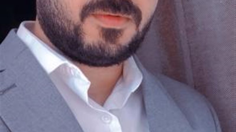 ايمن عاطف